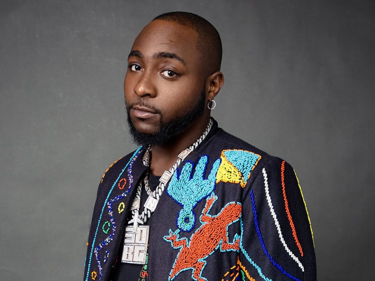 davido-1200x899